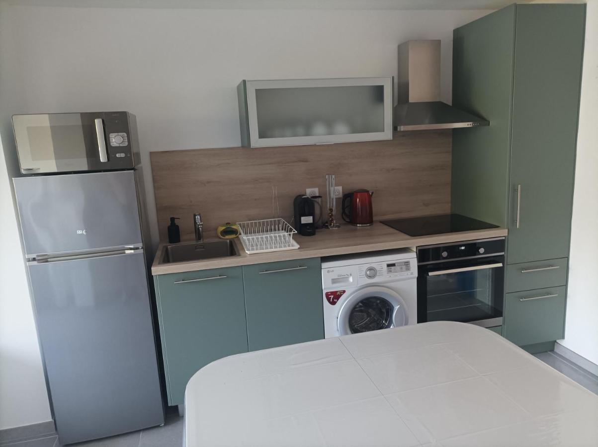 Charmant Studio Dans La Residence Haut Du Golf Saint-Raphaël Dış mekan fotoğraf
